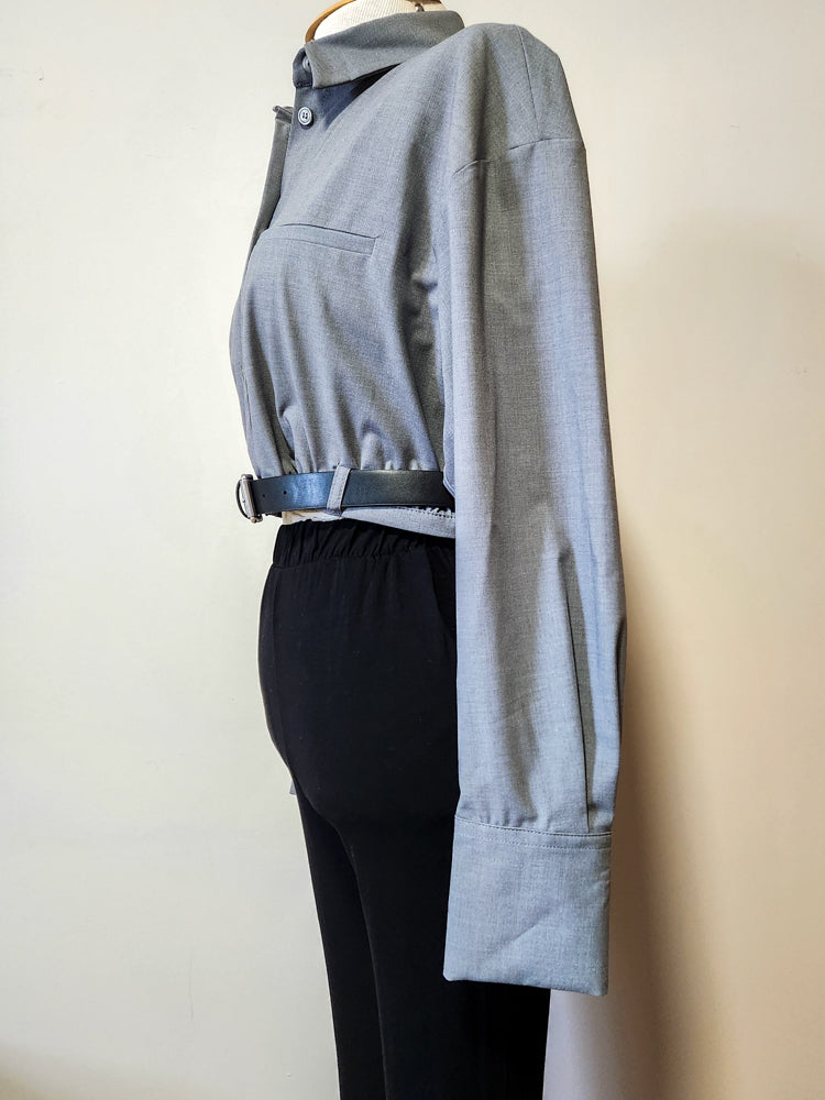 Camisa Zara Cinza Cropped com Cinto