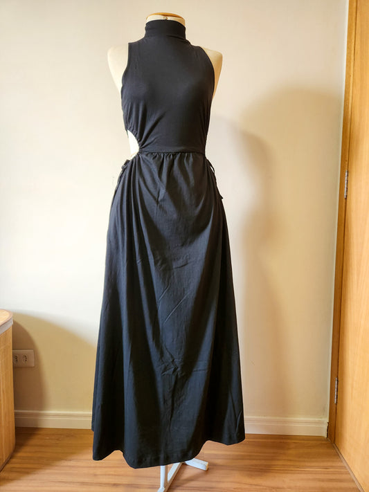 Vestido Farm Preto Liso Decote Cintura