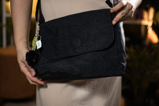 Bolsa Kipling Tiracolo Preta