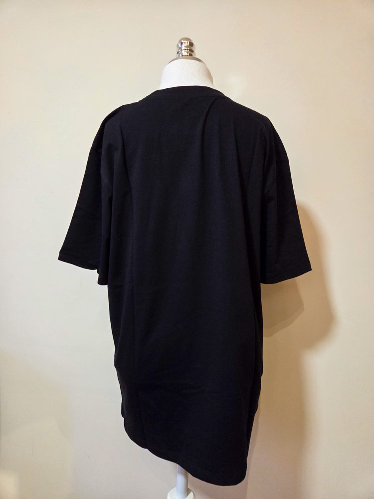 Camiseta Baw Escrita Colorida Fundo Preto