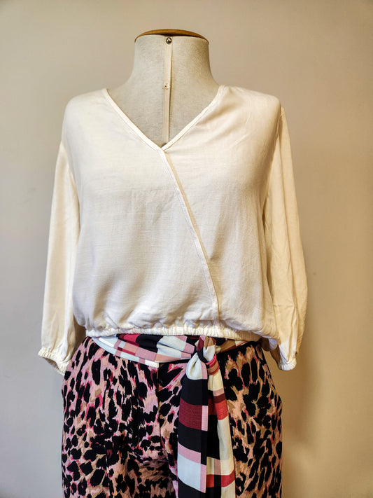 Blusa Maria Filó Transpassada com Elástico – Off White