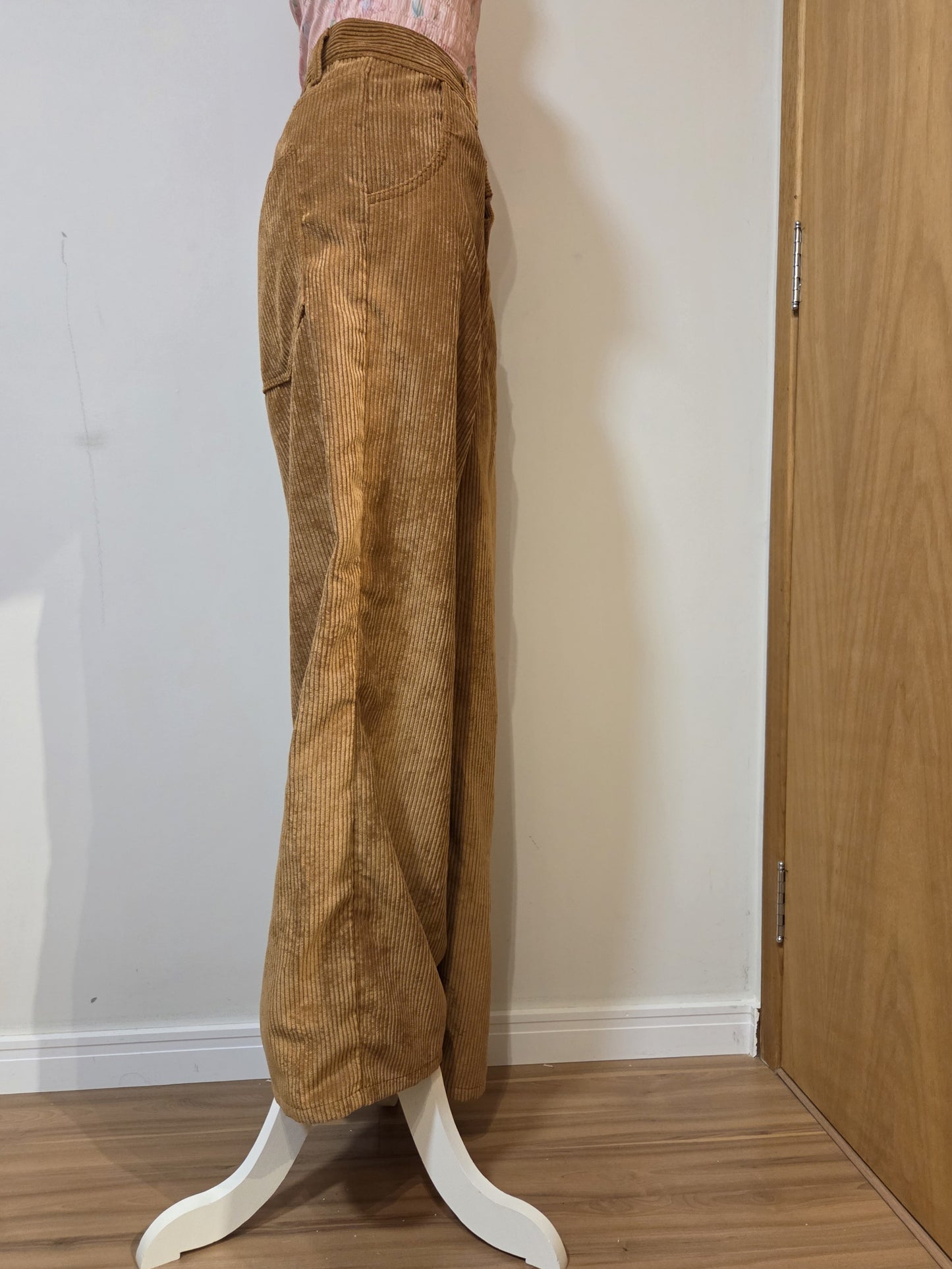 Calça Farm Veludo Cotelê Caramelo