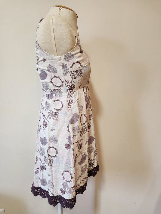 Vestido Antix Curto Estampa Pássaros