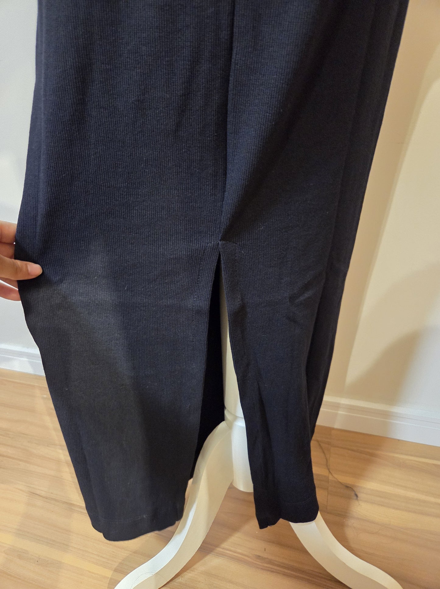 Vestido Farm Rio Preta com Estampa de Passarinho e Bordado