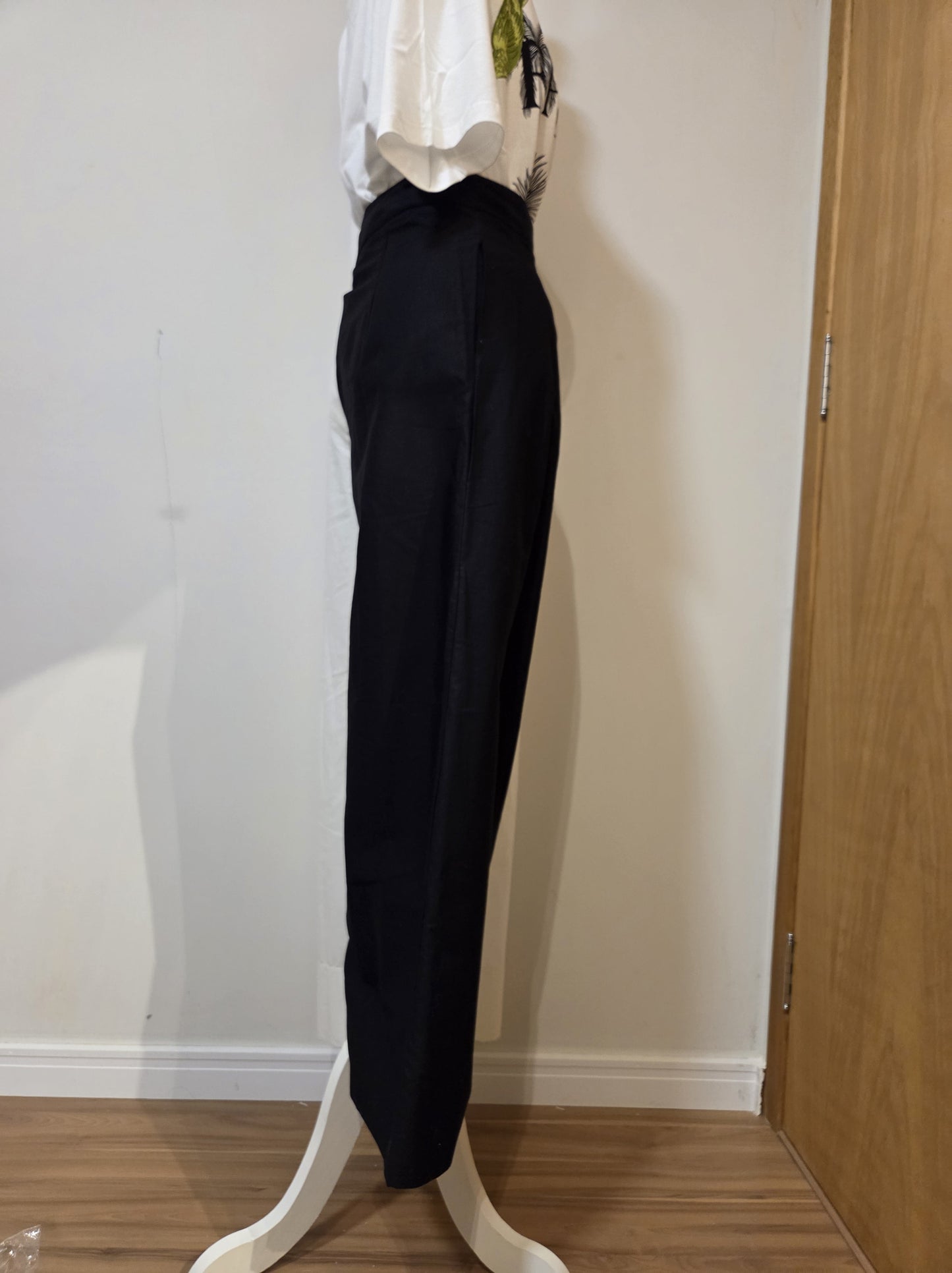 Calça Farm Pantalona Bicolor Preto e Branco