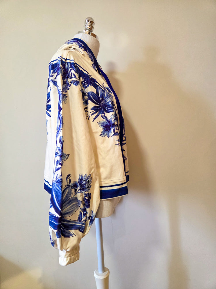 Moletom Farm Floral Azul Tons de Creme