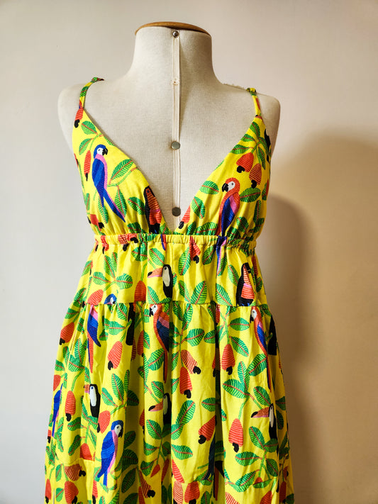 Vestido Farm Midi Cajus e Tucanos Fundo Amarelo