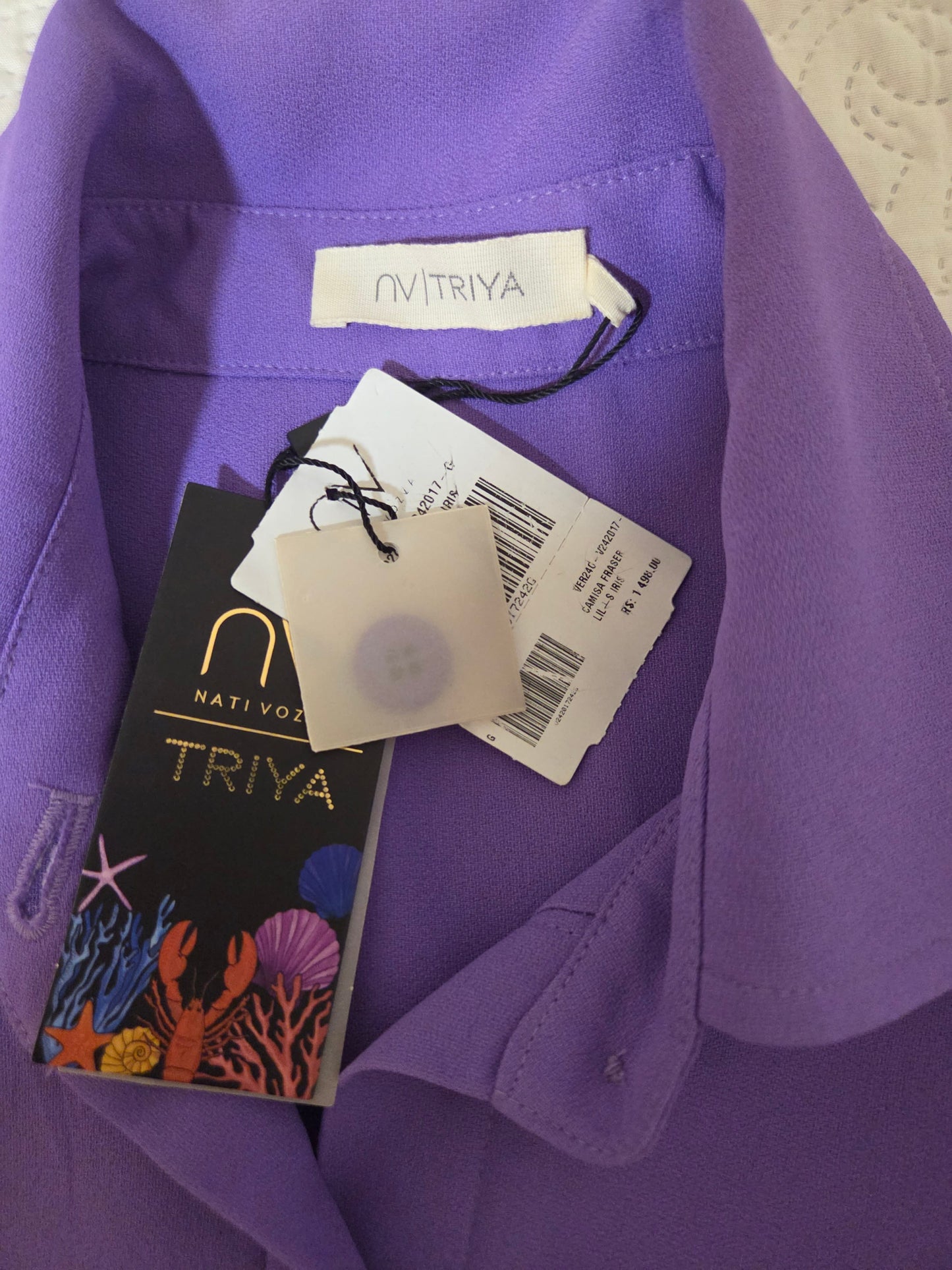 Camisa Nati Vozza Lilás Iris Modelo Fraser