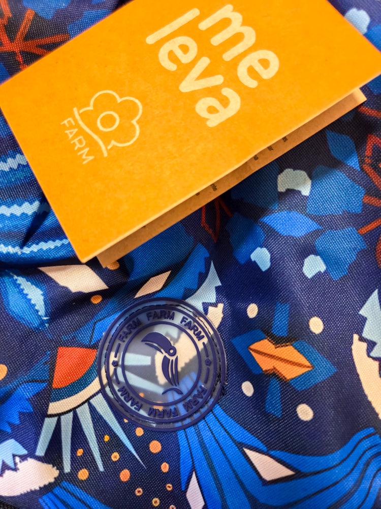 Mala Farm Me Leva Azul com Abacaxis