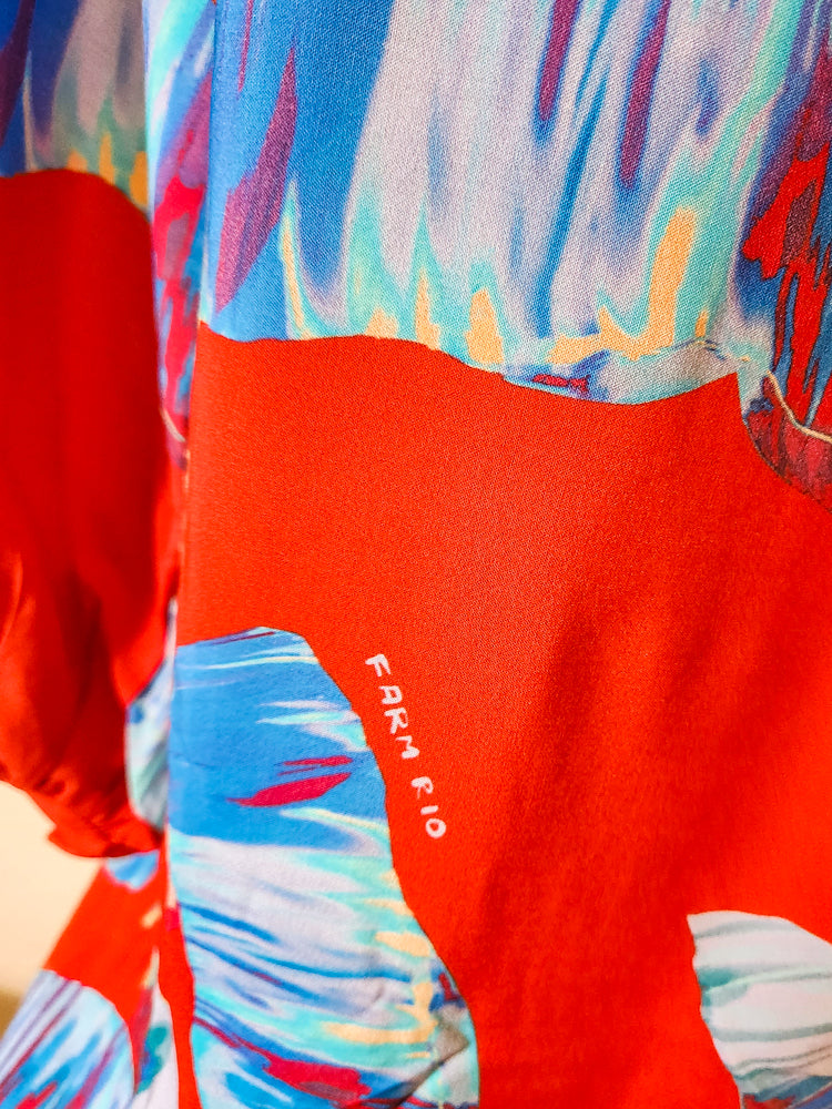 Camisa Farm Selva Doce Vermelha com Folhagens Azul