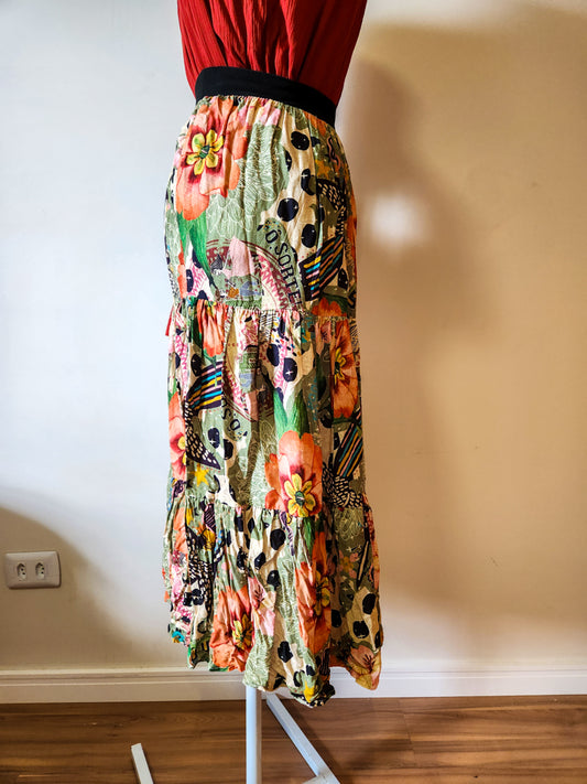 Saia Estampada Floral Multi Colorida com Babados