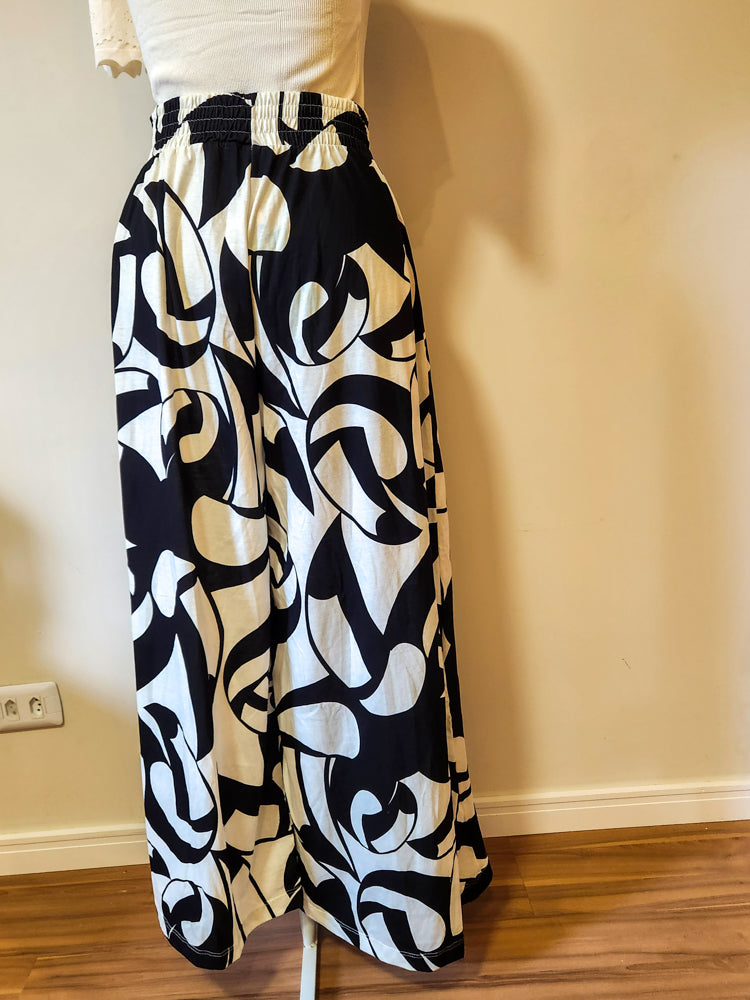 Calça Farm Tucanada Preto e Branco