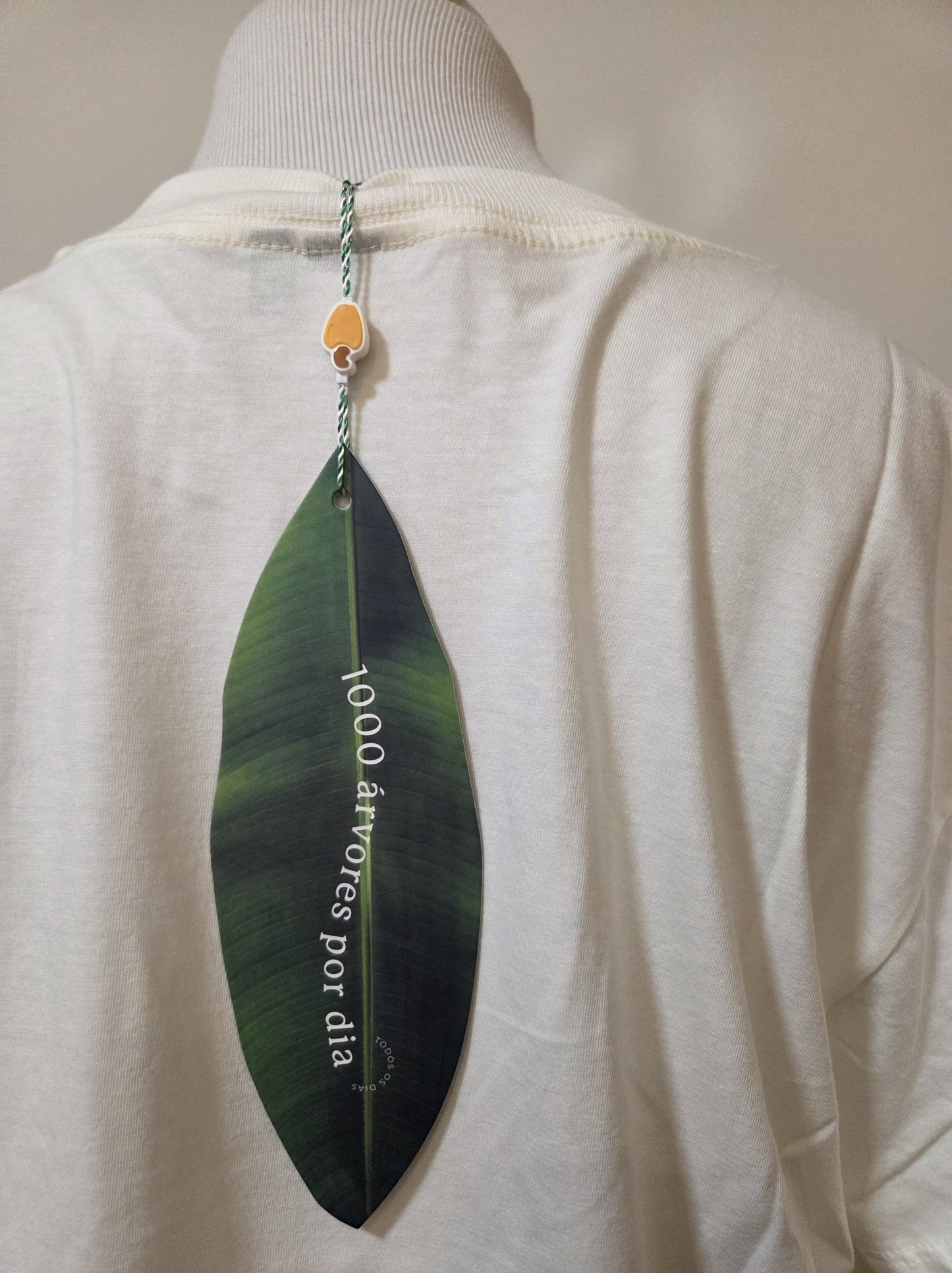 Camiseta Farm Tucano com Folhas