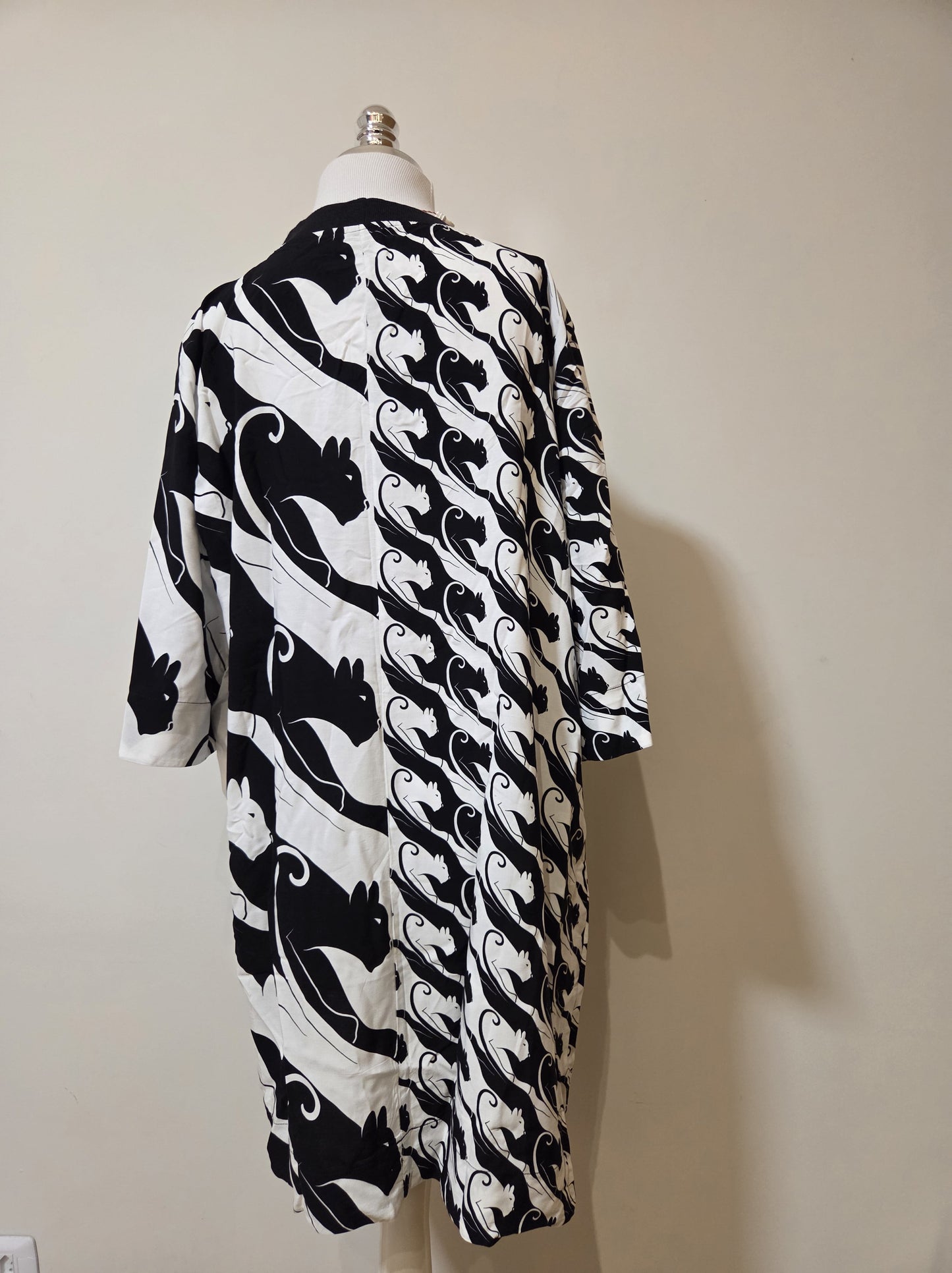 Vestido T-shirt Farm Estampa Panteras