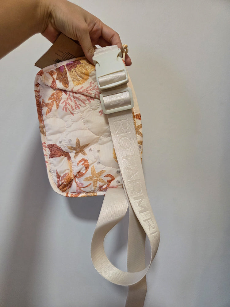 Pochete Farm Estampa Floral