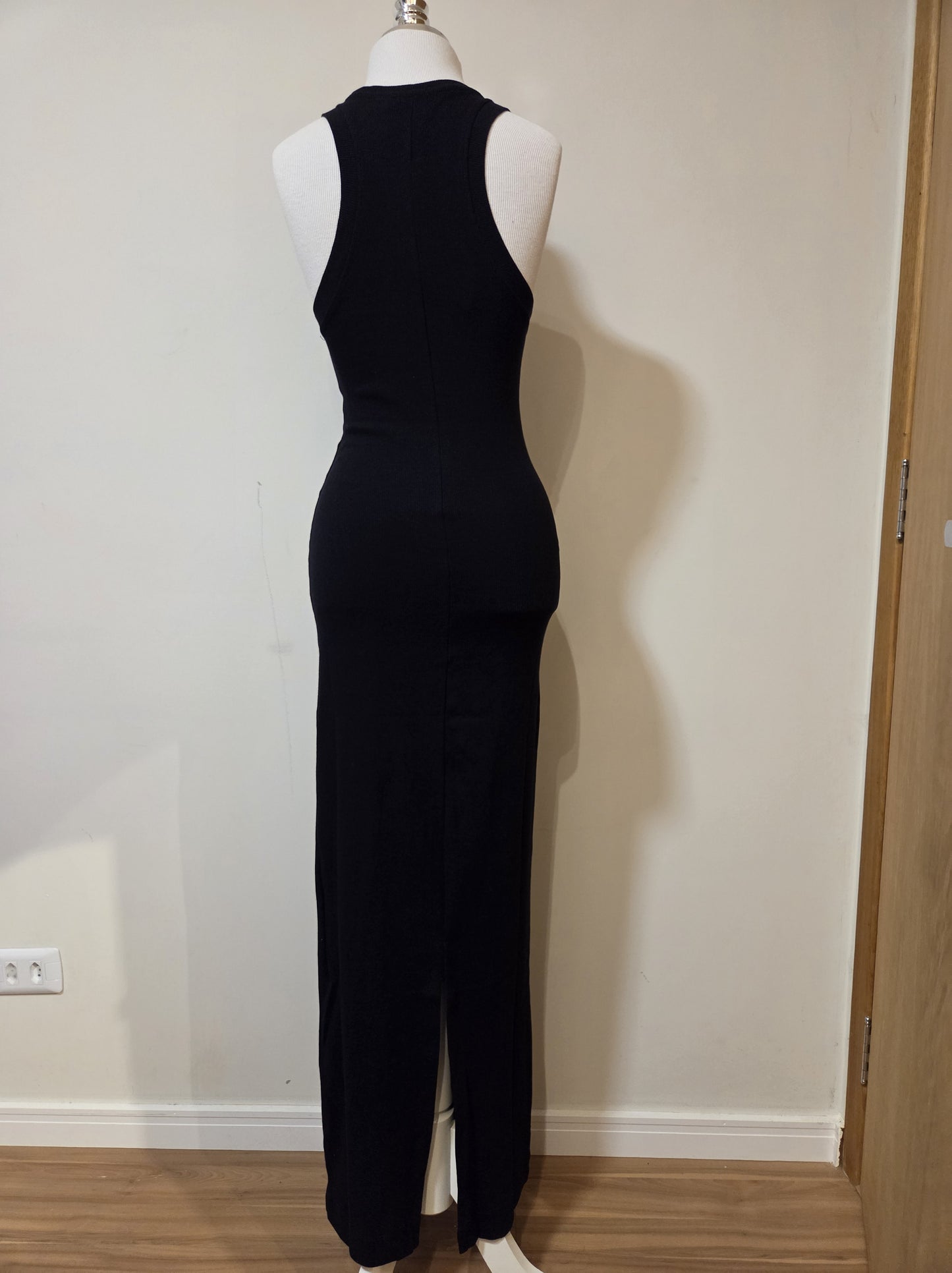 Vestido Farm Rio Preta com Estampa de Passarinho e Bordado