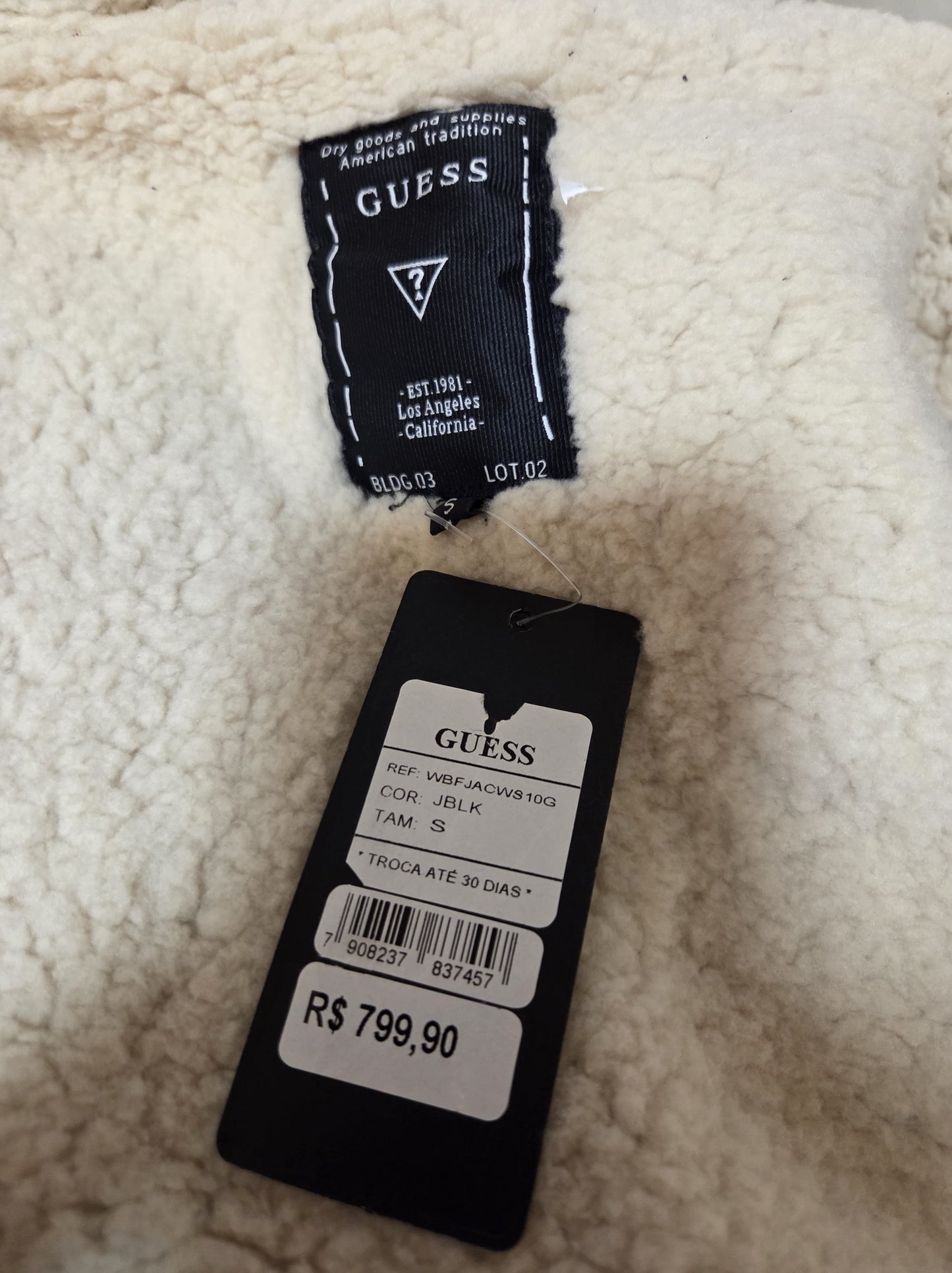 Casaco Guess Preto Sherpa