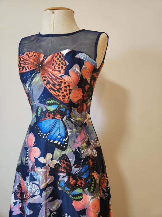 Vestido Present Midi Borboletas e Tule