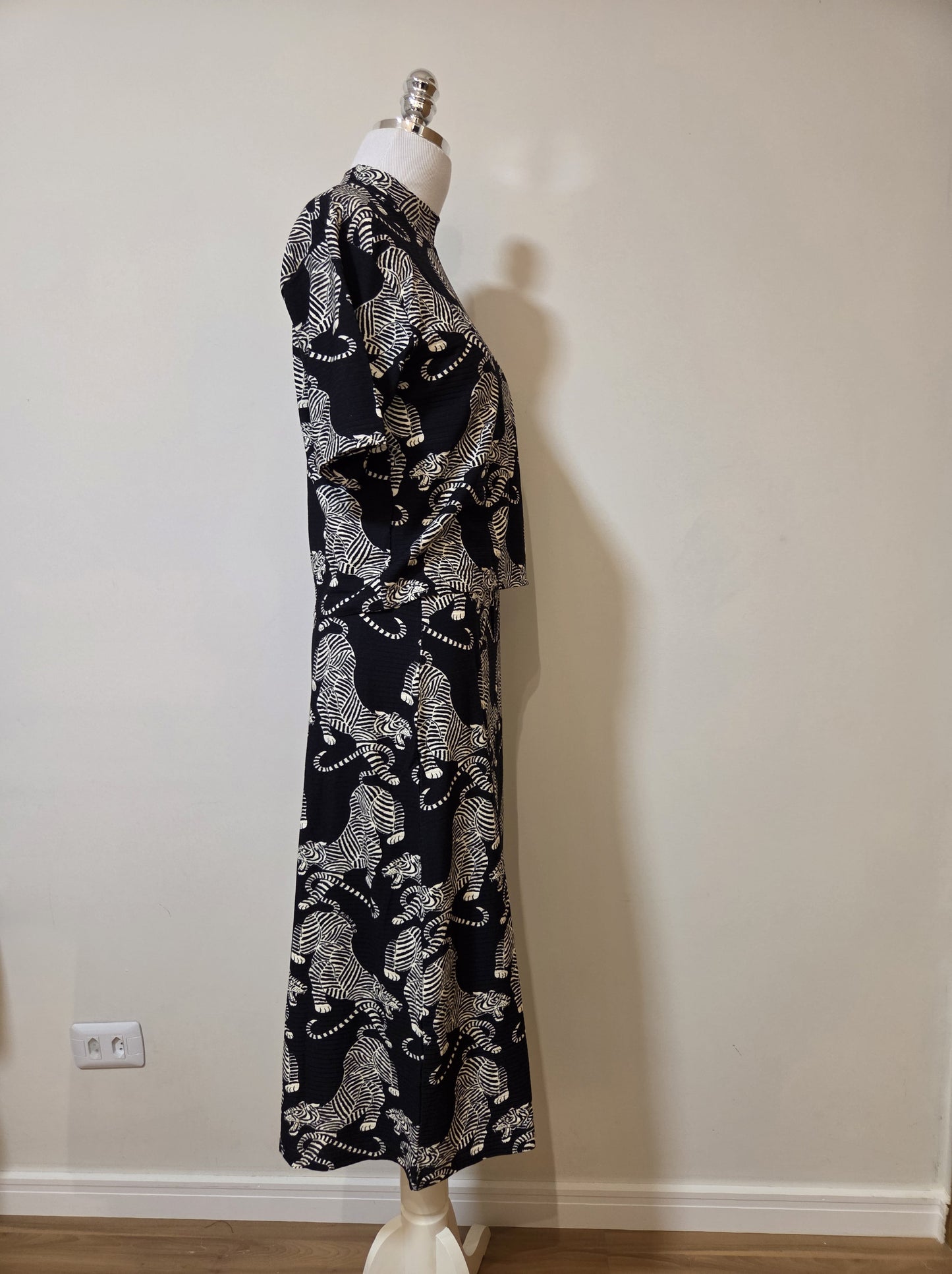 Conjunto Farm Estampa Zebras Preto e Branco