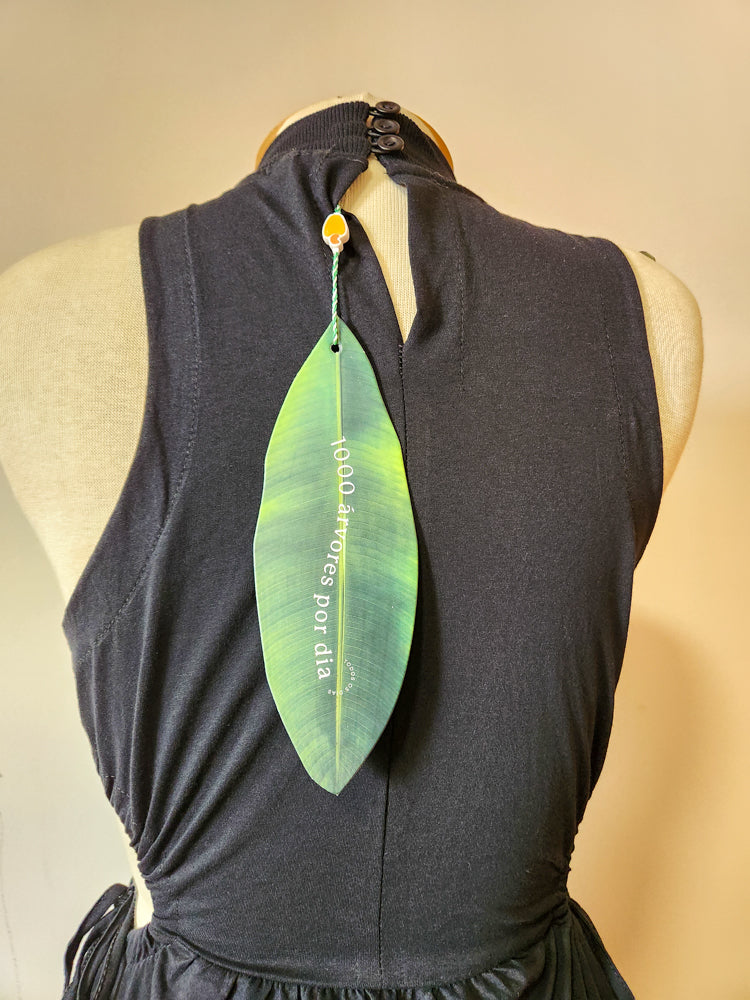 Vestido Farm Preto Liso Decote Cintura