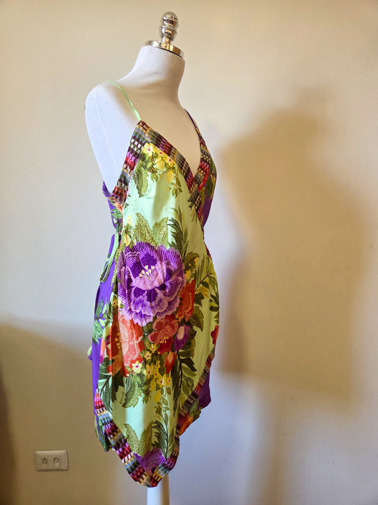 Vestido Farm Curto Bouquet de Verão Roxo