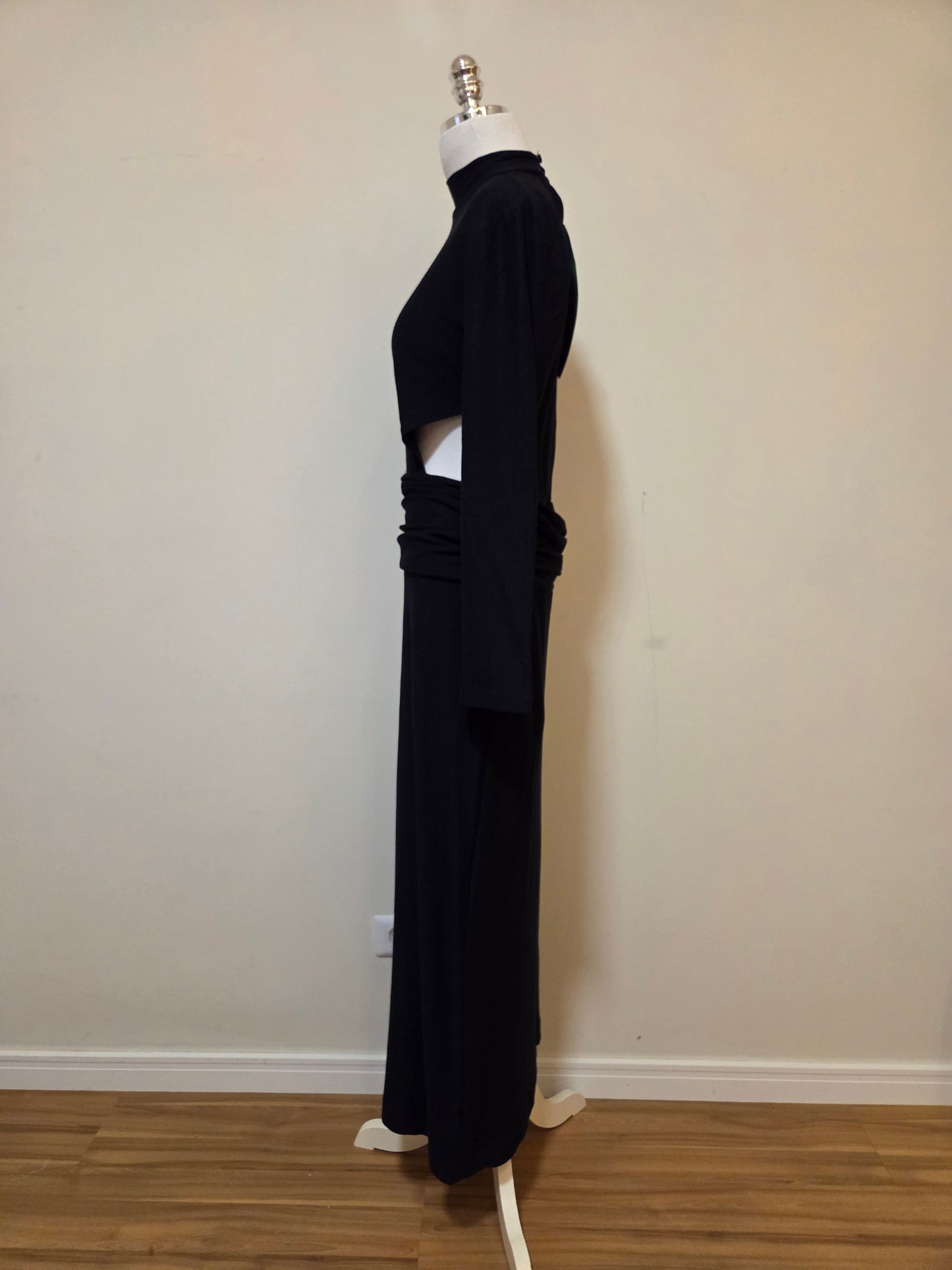 Vestido Farm Manga Comprida Preto Assimétrico Golinha