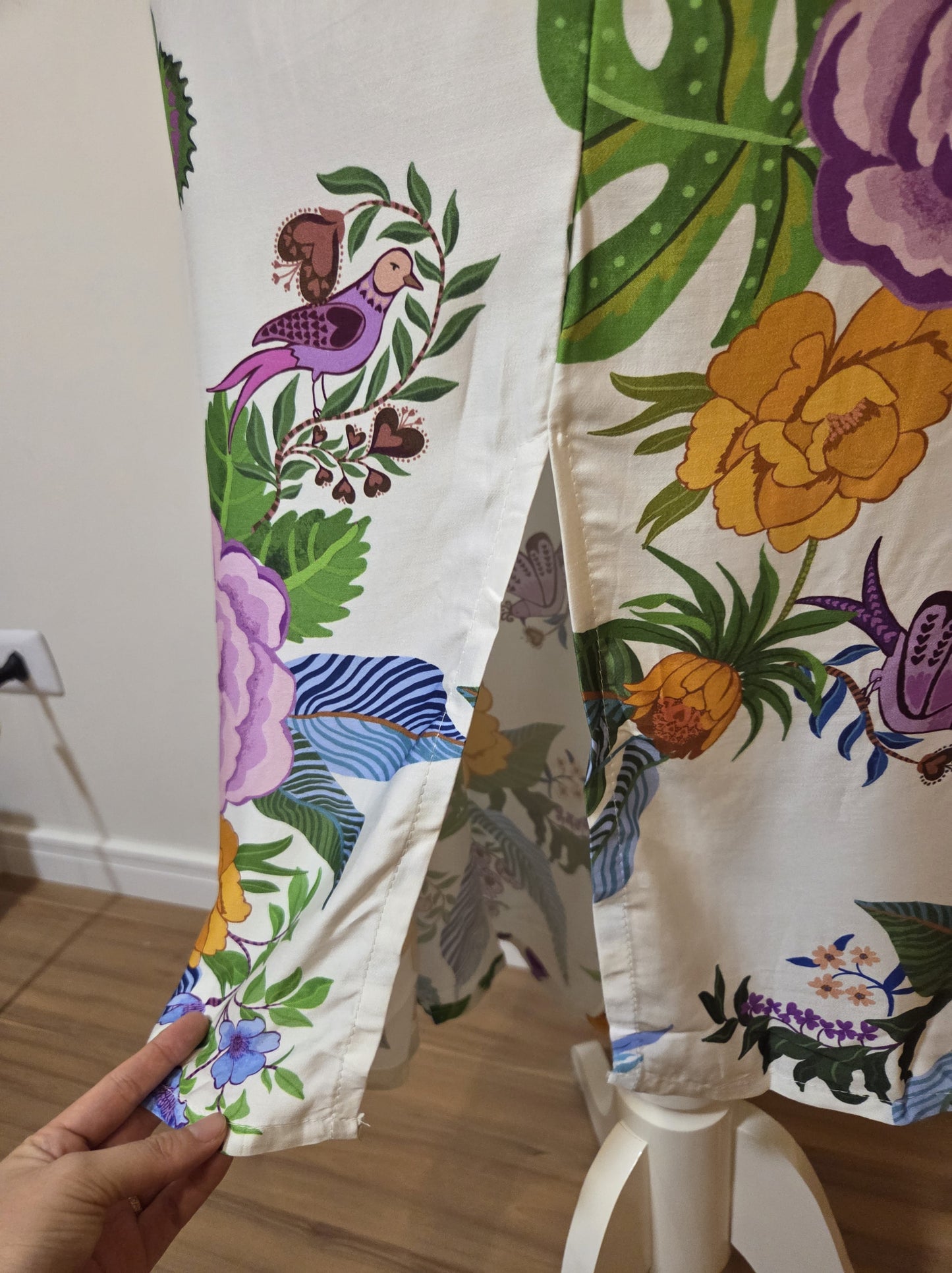 Vestido Farm Floral em tons de Lilás e Laranja