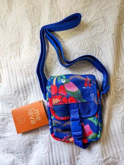 Bolsa Farm Fervo Azul com Floral Vermelho