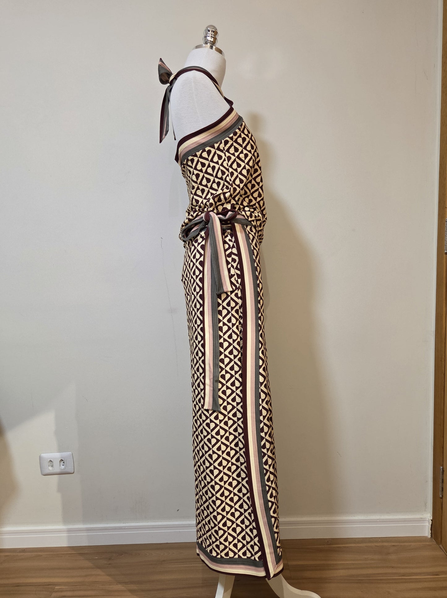 Conjunto Farm Estampa Corações Blusinha e Saia Transpassada