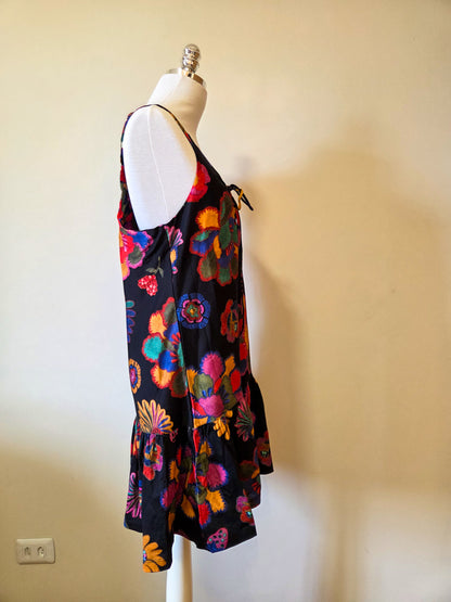 Vestido Farm Curto Floral Fundo Preto