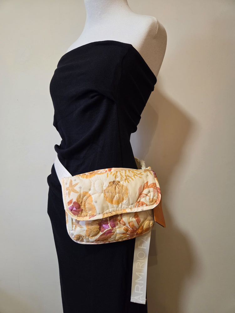 Pochete Farm Estampa Floral