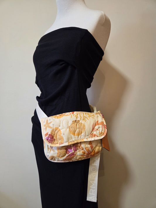 Pochete Farm Estampa Floral