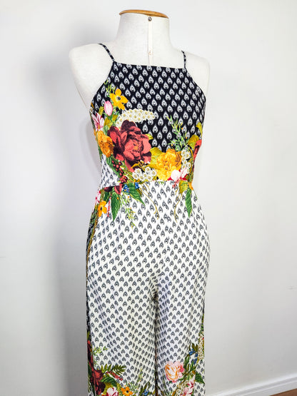 Macacão Farm Estampa Floral Pantalona