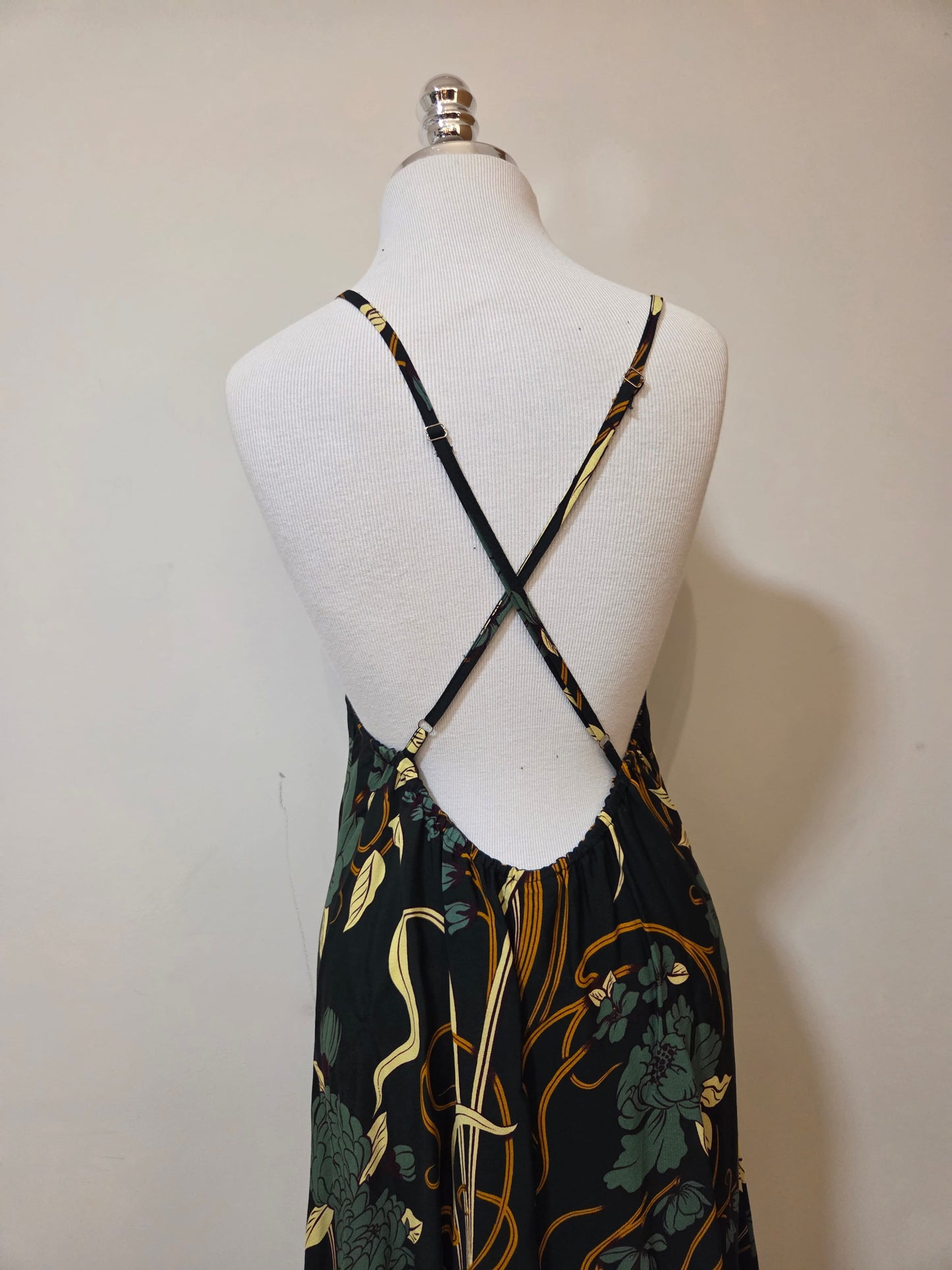 Vestido Farm Floral Verde em Viscose