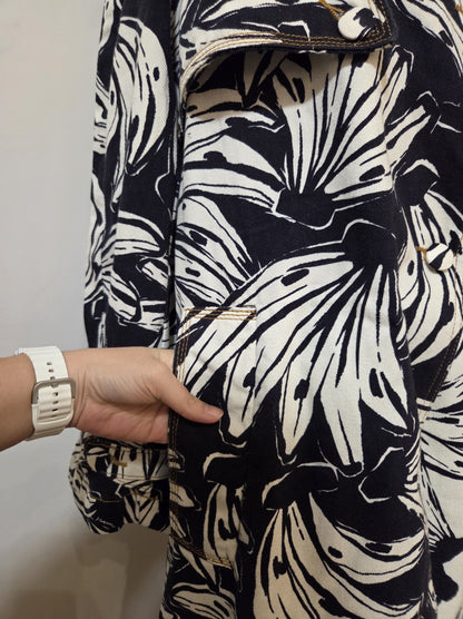 Trench Coat Farm Preto e Branco Bananas