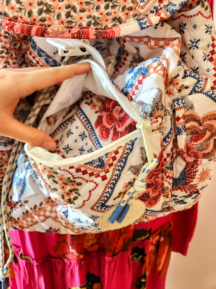 Mochila Farm Estampa Floral - Linha Me Leva