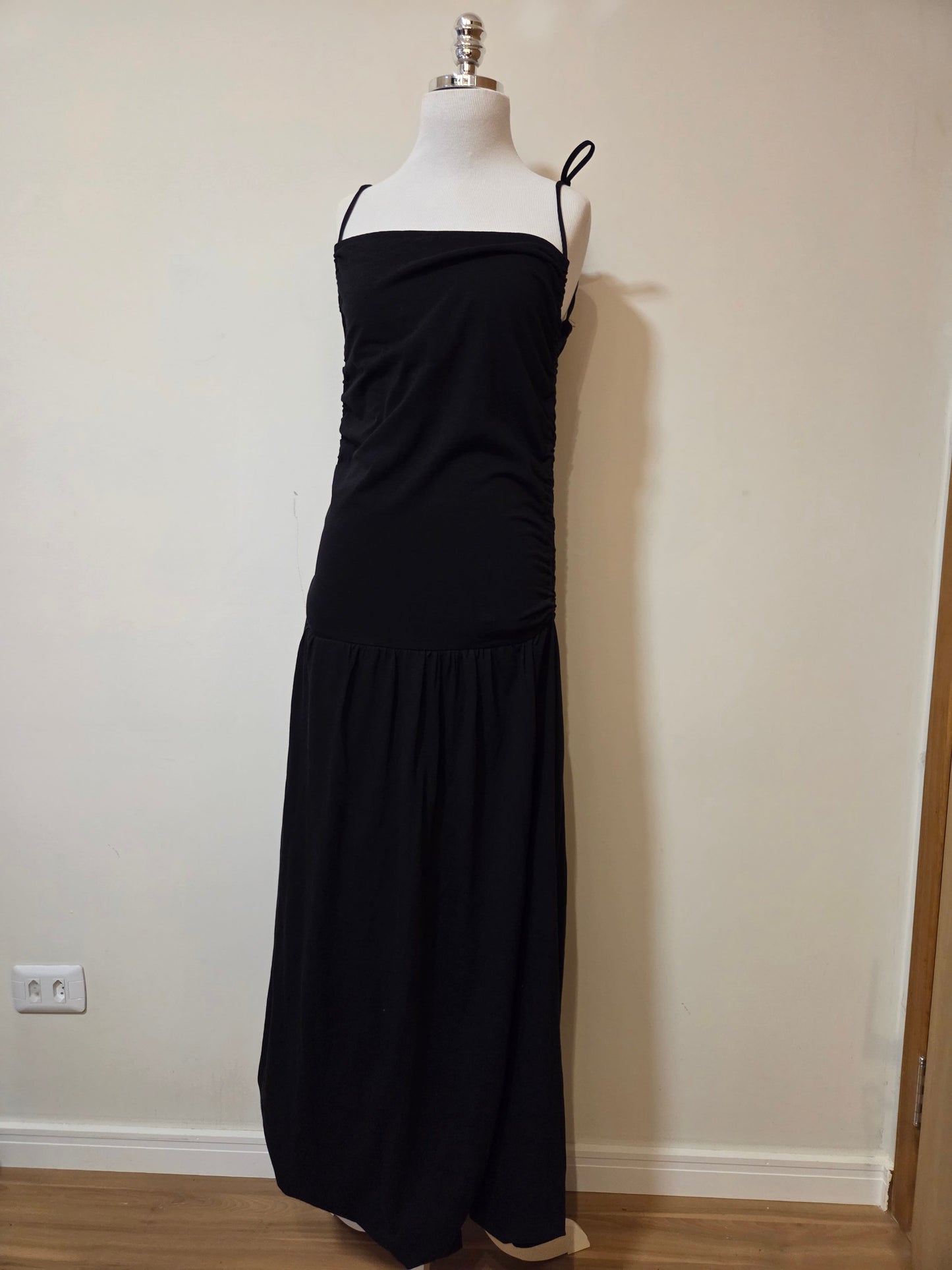 Vestido Farm Preto Franzido Balonê