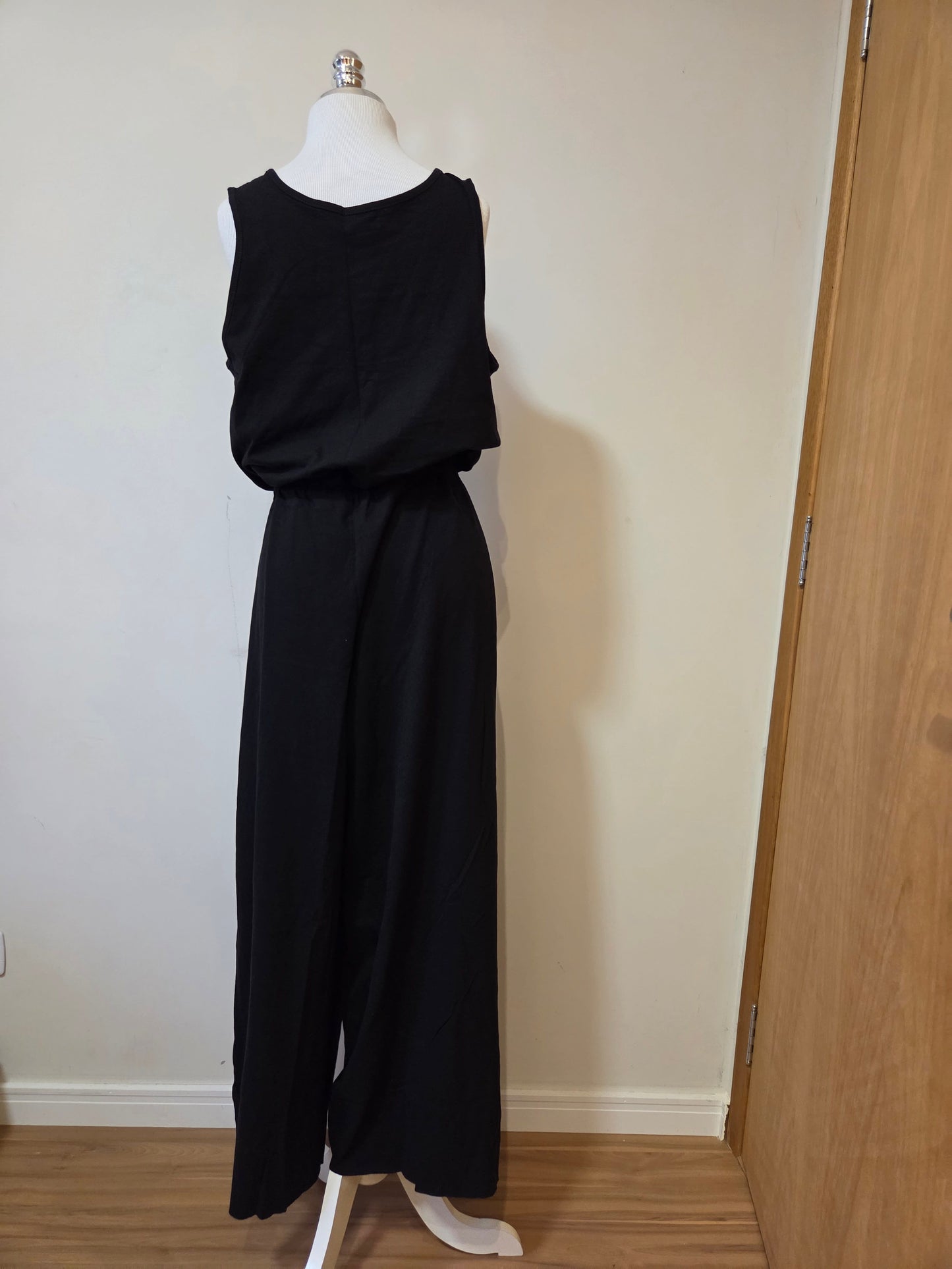 Macação Zinzane Pantalona Preto Liso