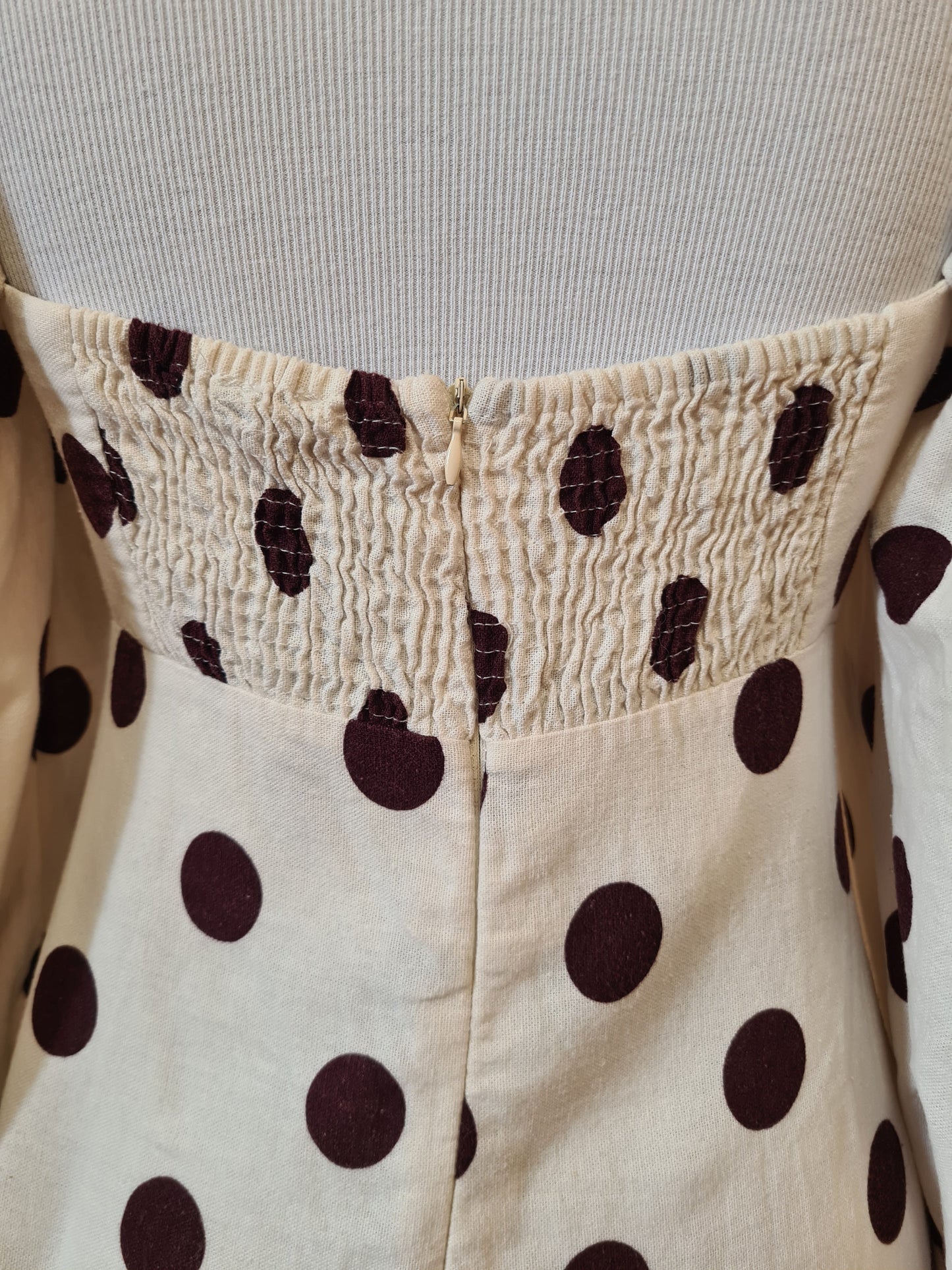 Vestido Farm Cropped Poá Marrom