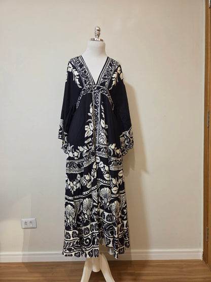Vestido Farm Sintra Preto e Branco