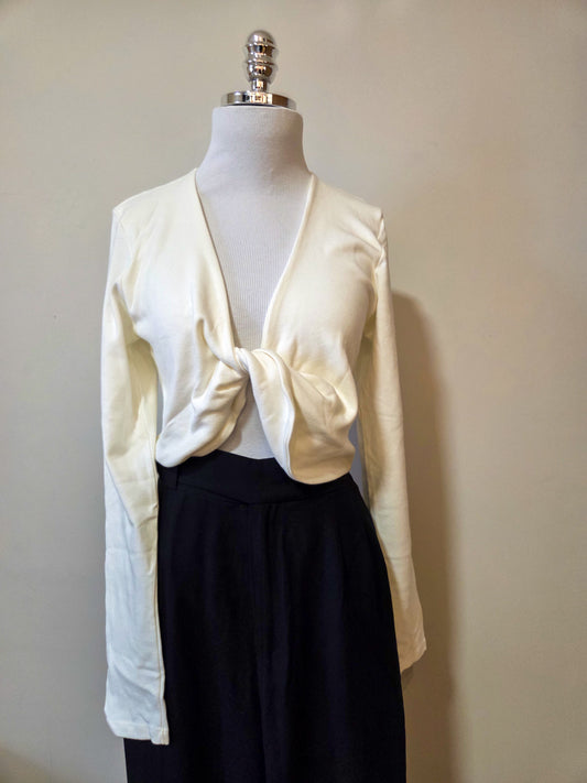 Blusinha Nati Vozza Off White Manga Longa com Torção Frontal