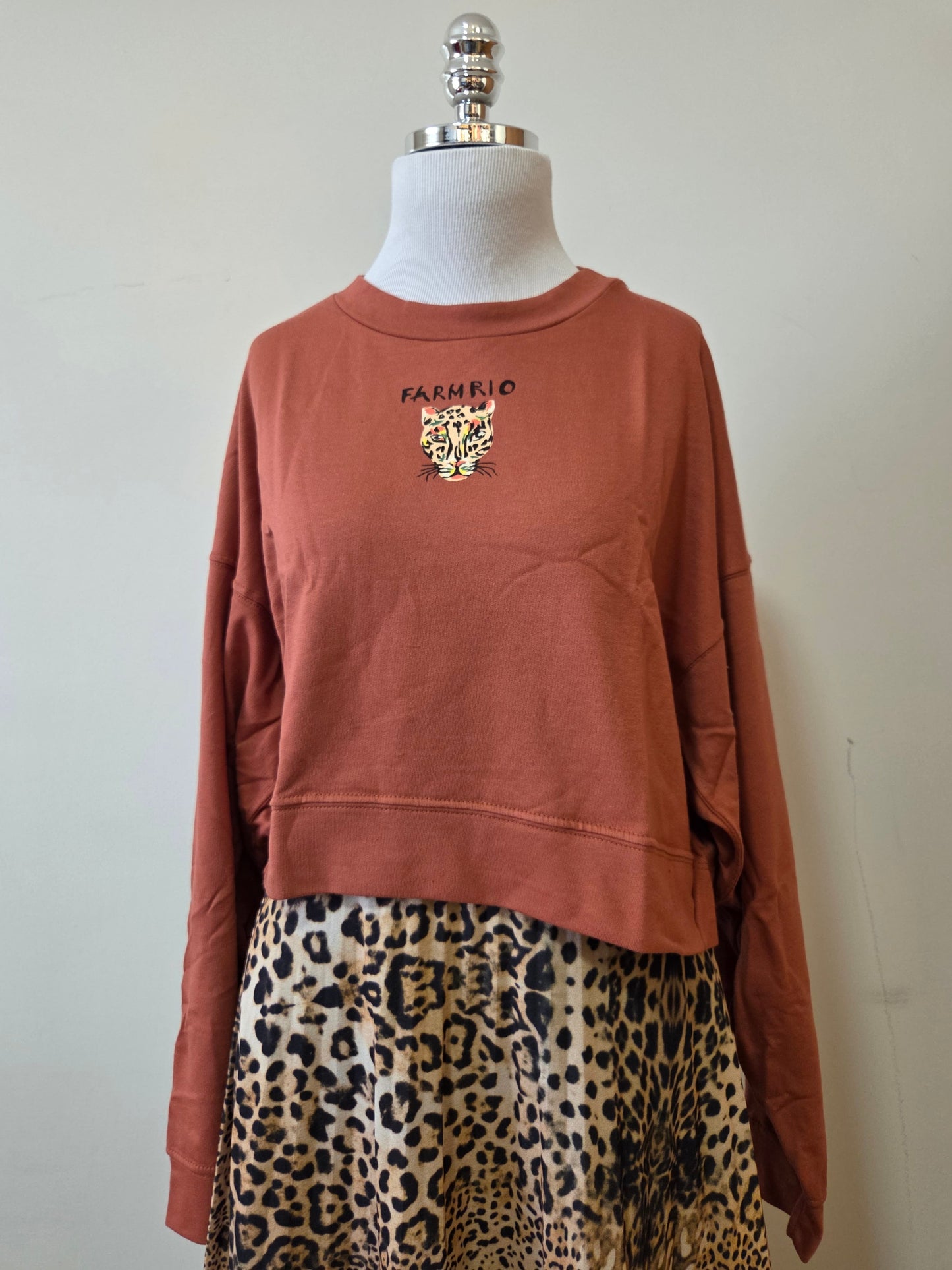 Blusa Farm Moletinho Onça Estampada Terracota