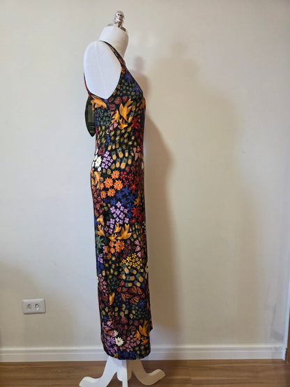 Vestido Farm Midi Floresta de Morango Preto