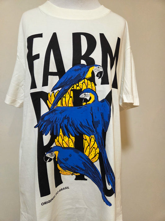 Camiseta Farm Arara Azul - fundo branco