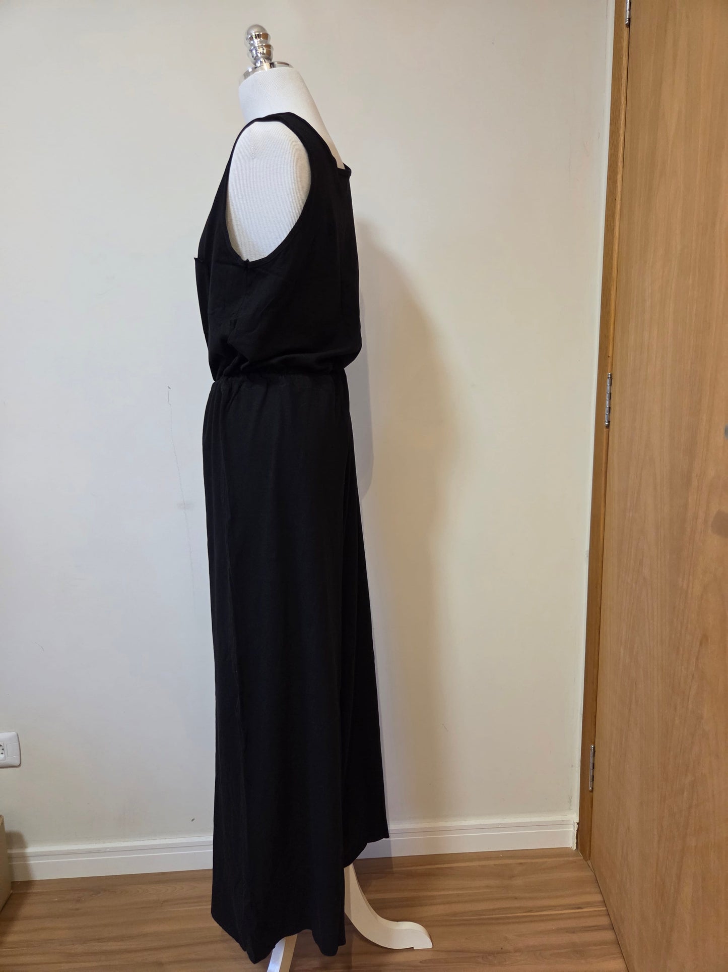 Macação Zinzane Pantalona Preto Liso