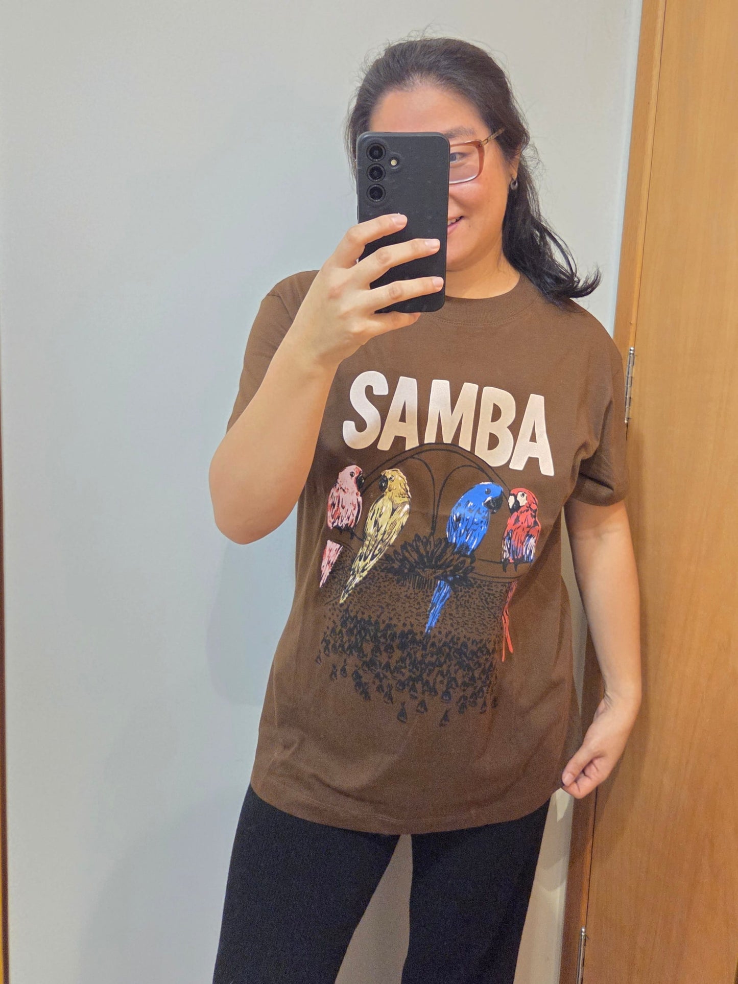 Camiseta Farm Samba  Na Avenida Marrom