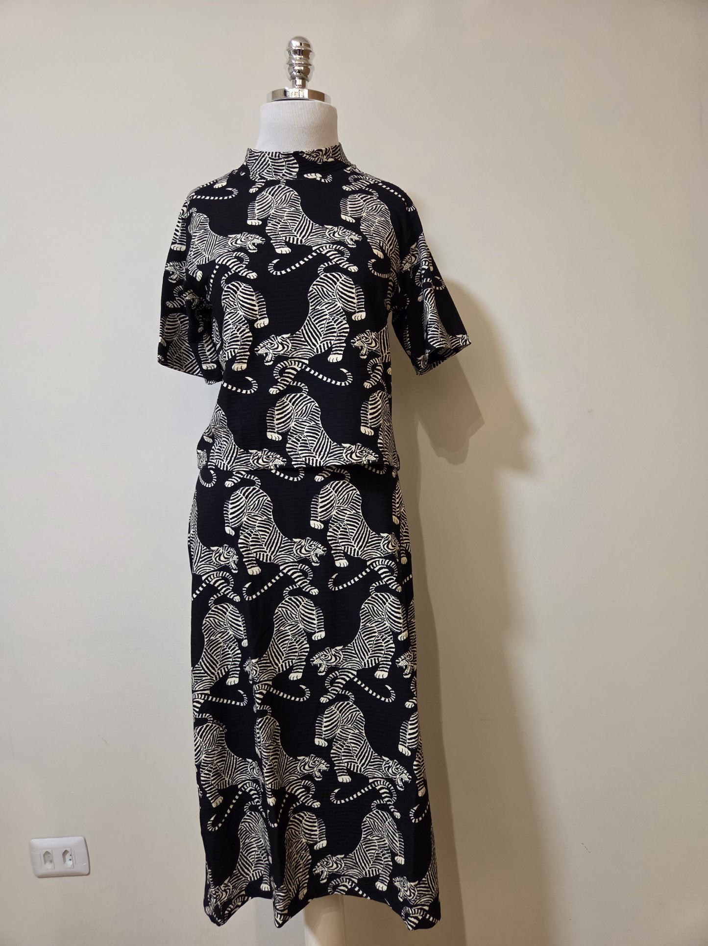 Conjunto Farm Estampa Zebras Preto e Branco