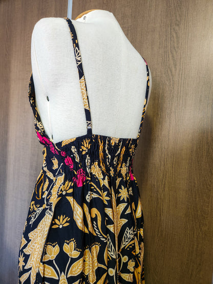 Vestido JMS Estampado Floral e Tucanos Fundo Preto