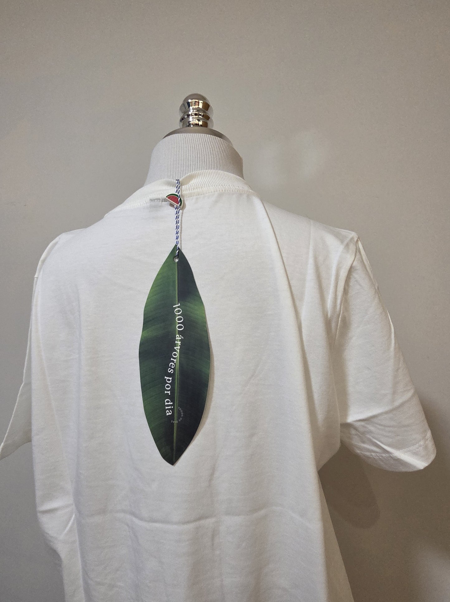 Camiseta Farm Papagaios e Água de Coco