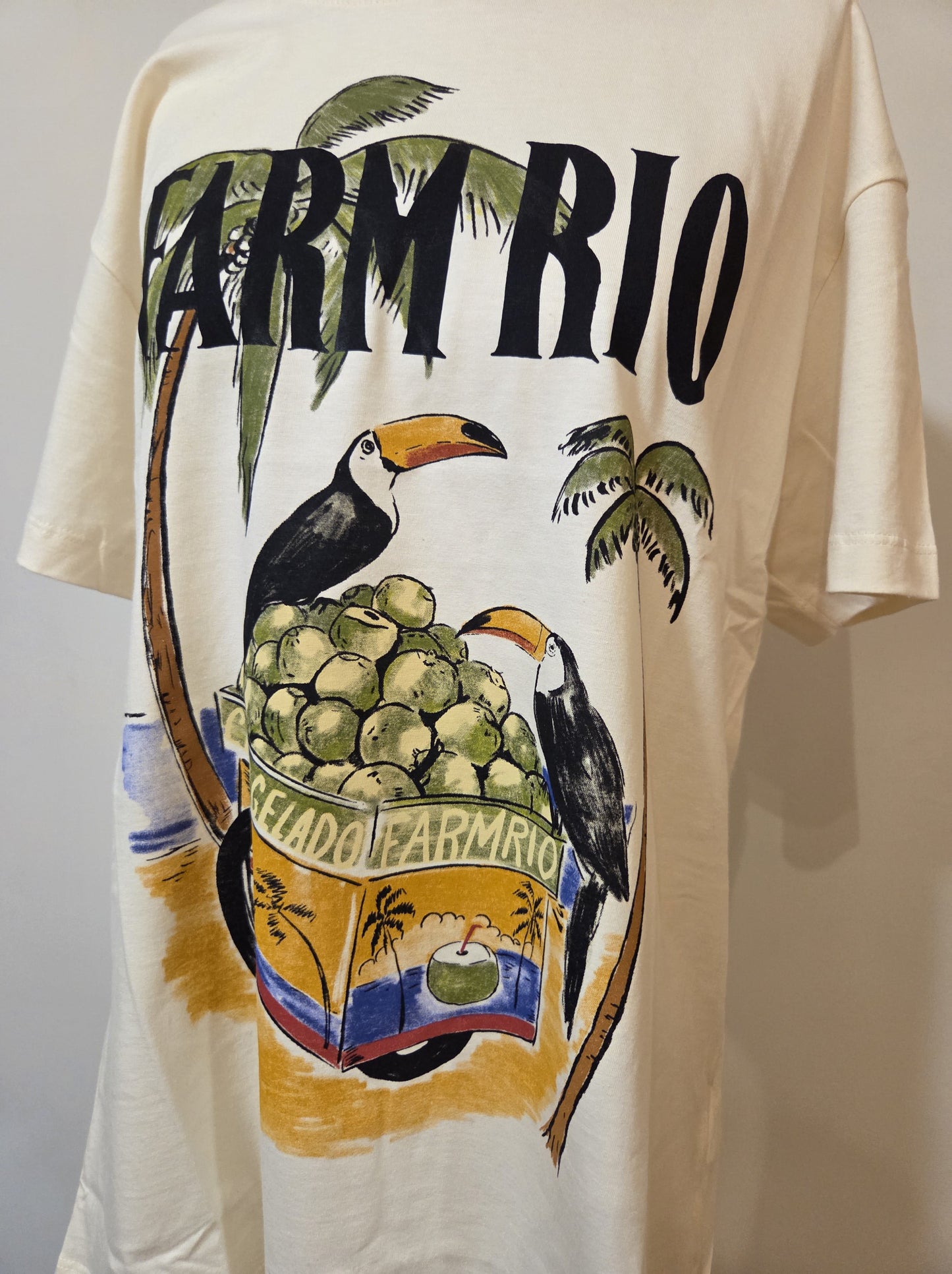 Camiseta Farm Tucanos e Coco Gelado